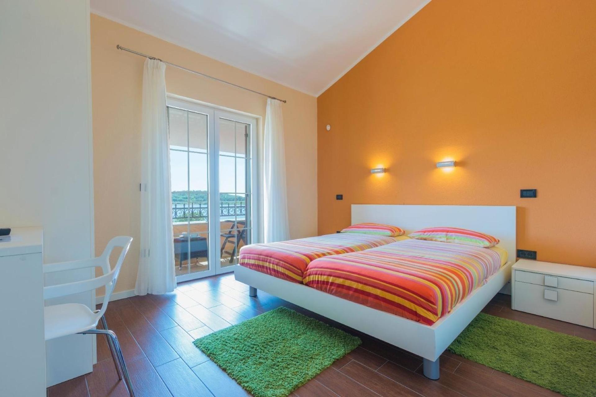 Ferienhaus In Pomer Mit Privatem Beheizten Pool Und Meerblick מראה חיצוני תמונה